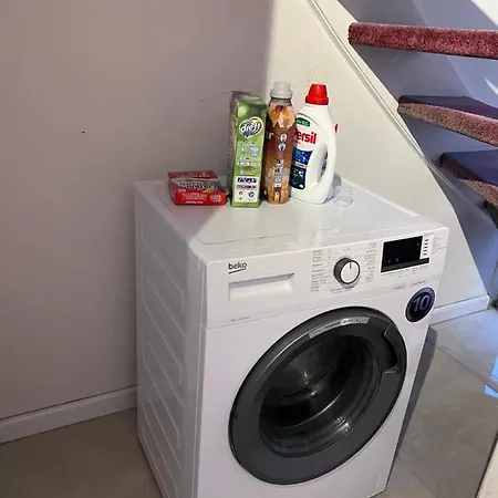 Homestay szállás Assad And Naveera, Steekkant 40 Barendrecht